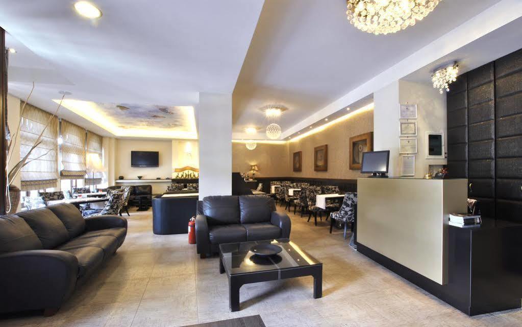 Kentrikon Hotel ลากาเดีย ภายนอก รูปภาพ