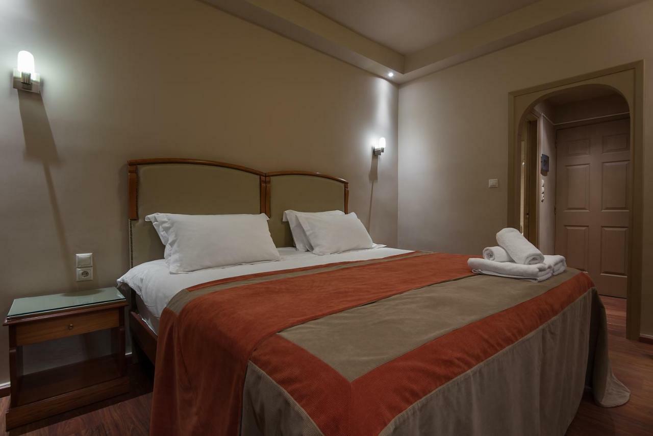 Kentrikon Hotel ลากาเดีย ภายนอก รูปภาพ